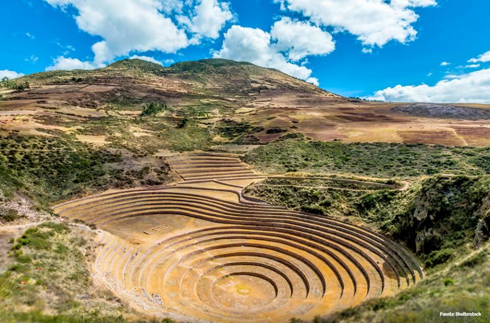 Sacred Valley of the incas tour: Moray and Maras